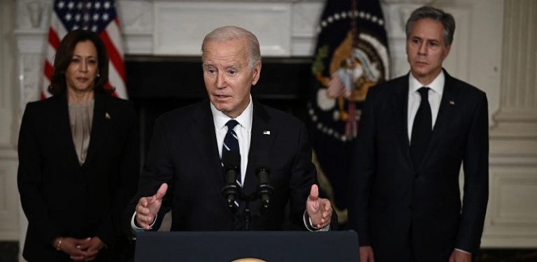 بايدن: هجوم حماس “شر مطلق”.. ولن نترك أي أميركي رهينة