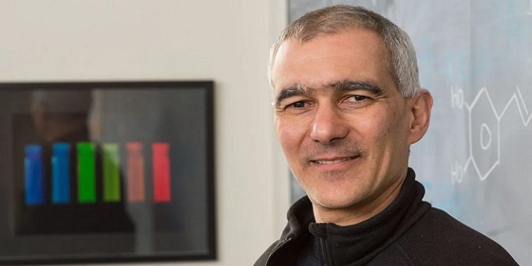 نوبل للكيمياء لعالم من أصول تونسية.. من هو منجي باوندي؟