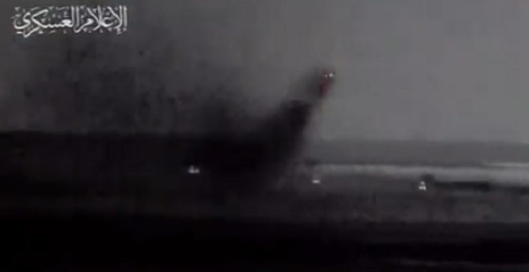 بالفيديو: “القسام” تصيب مدرعة “إسرائيلية” بصاروخ كورنيت