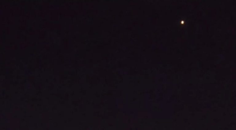 رشقة صاروخية على “تل أبيب” (فيديو)