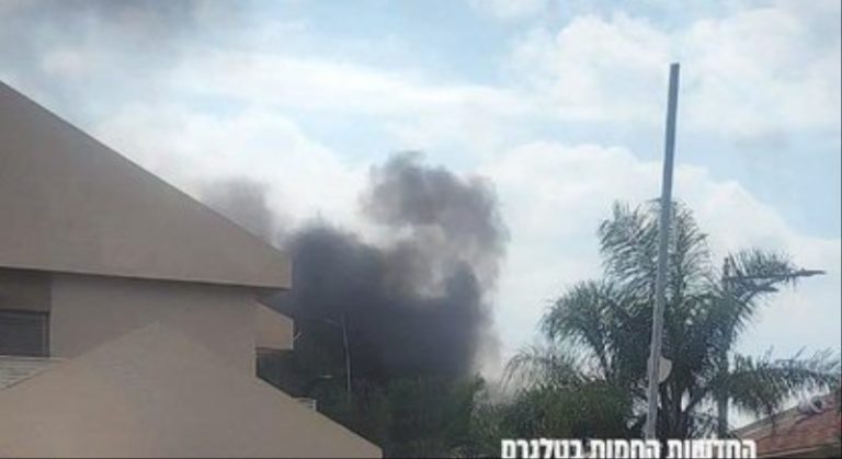 إصابة 6 مستوطنين بصواريخ المقاومة في عسقلان