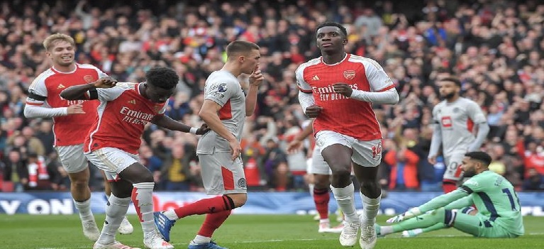 الأرسنال يسحق شيفيلد بخماسية