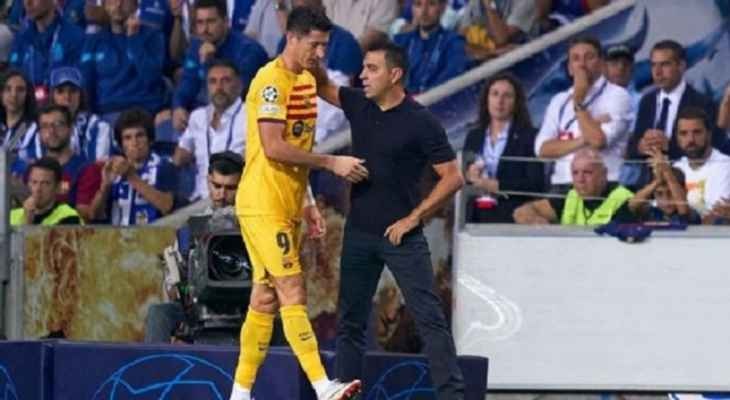 تشافي يكشف طبيعة اصابة ليفا وسر تبديل يامال امام بورتو