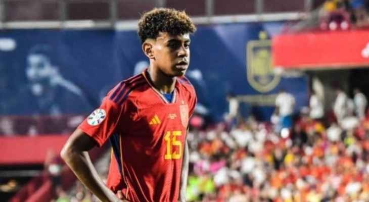 لامين يامال يغادر معسكر منتخب اسبانيا بسبب الاصابة