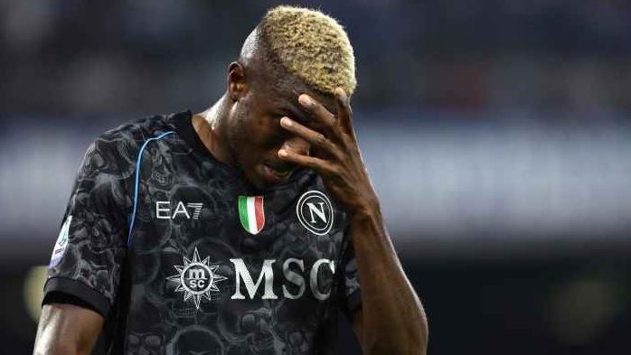 نابولي يعلن مدة غياب اوسيمين