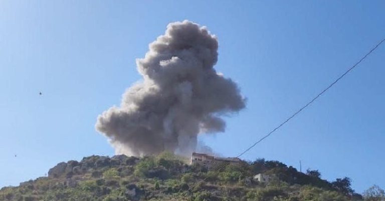 بالفيديو.. الجيش السوري يقصف تجمعات للمسلحين في إدلب