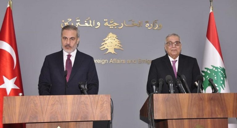 فيدان يلتقي بو حبيب: العمل جار لمنع توسيع رقعة الحرب (صور)