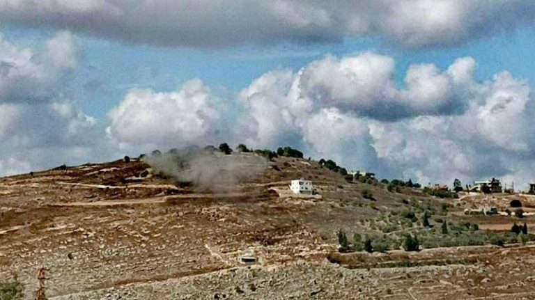 قصف “إسرائيلي” على أطراف بلدتي حولا وميس الجبل