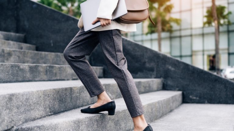 صعود 50 درجة على الأقل يومياً.. هذا هو تأثيره!