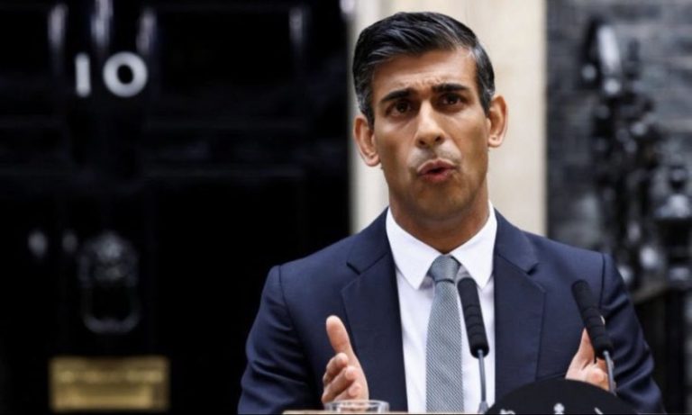 سوناك للأطباء: عودوا إلى عملكم!