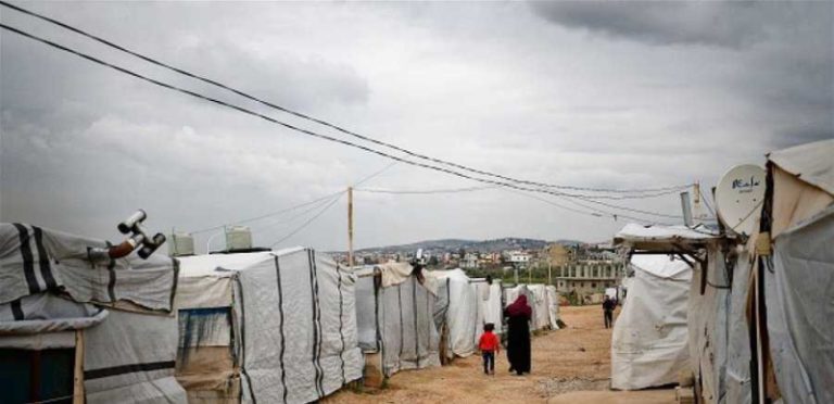 فرق “مياه الجنوب” تكشف على مراكز إيواء النازحين