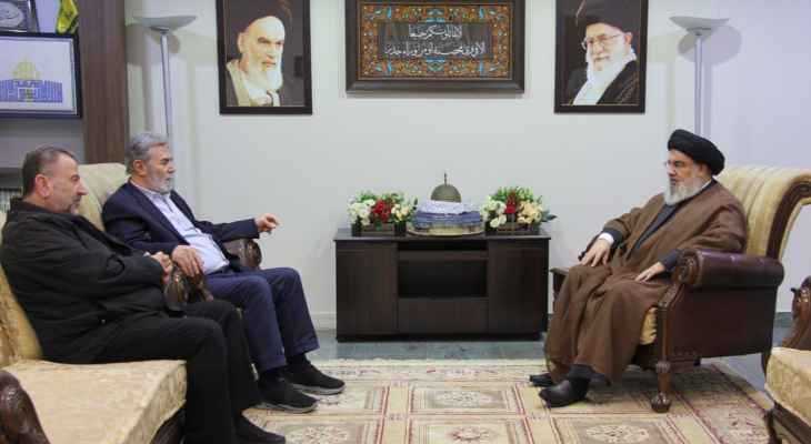 بالصورة.. رسالة من نصرالله بخط اليد: “الشهداء على طريق القدس”