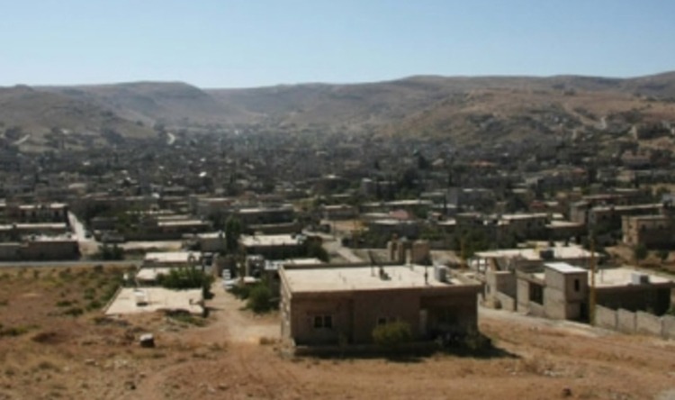 بالفيديو.. قطع طريق بعلبك- حمص