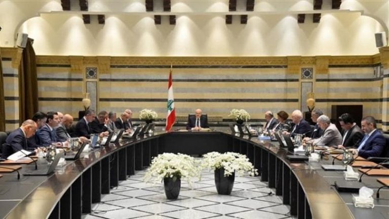 تسوية… وتمديد لقائد الجيش داخل مجلس الوزراء!