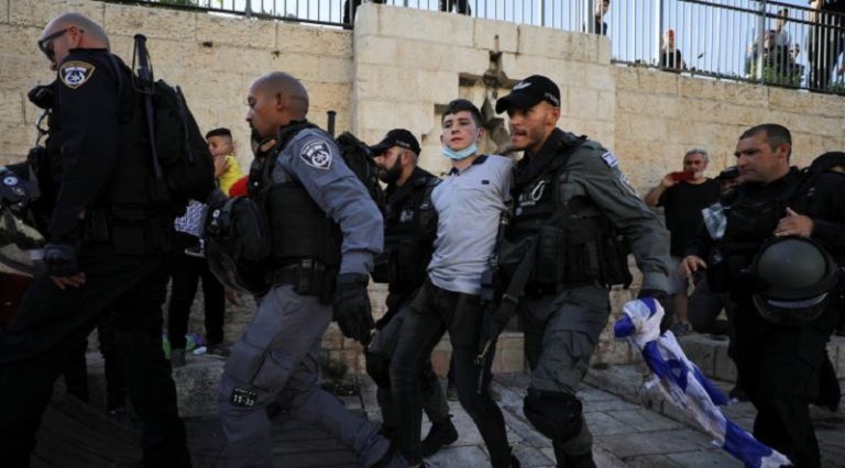 اقتحام عدة بلدات لمنع احتفالات استقبال الأسرى في القدس