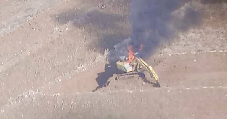 العدو يستهدف آلية “بوكلن” في عيترون