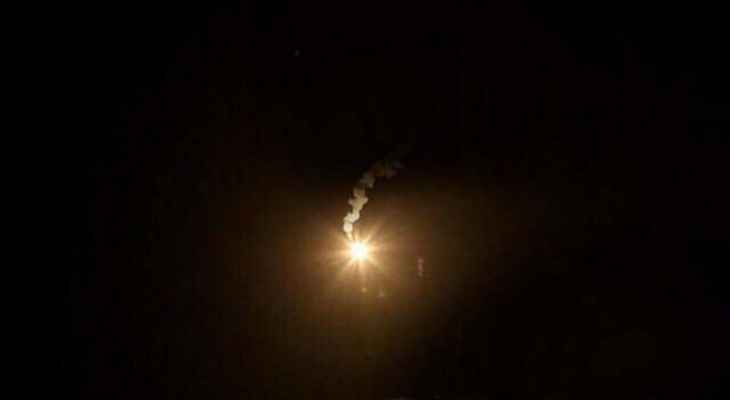 قنابل مضيئة عند حدود بلدتي بليدا وعيترون