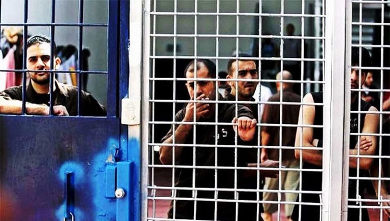 إذاعة جيش العدو: تأخير إطلاق سراح الأسرى سيُحل قريباً