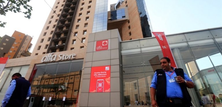 القرم يفاوض “من تحت الطاولة”!