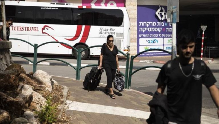 مستوطنو الجليل: ننتظر قرار نصرالله