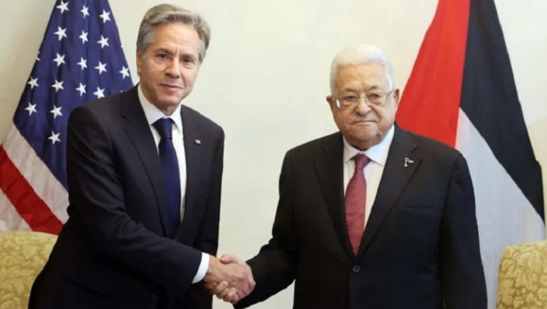 عباس يطالب بلينكن بالوقف الفوري للانتهاكات بحق الأسرى