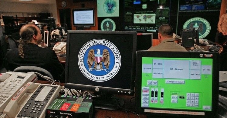 مسؤولة في الـ”CIA” تنشر صورةً مؤيّدة لفلسطين على “فيسبوك”