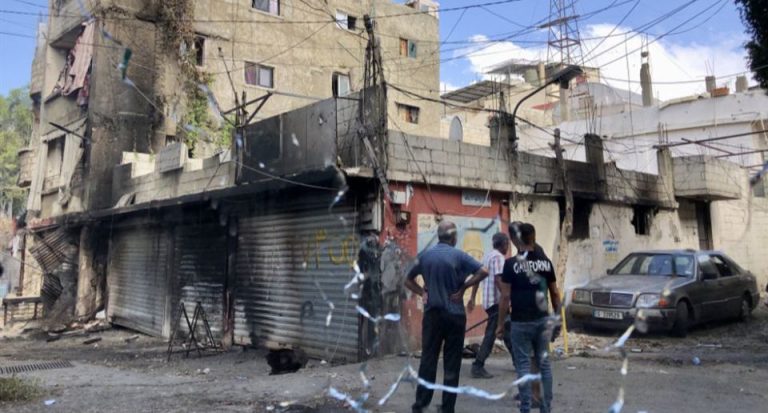 هل يشارك مقاتلو “عين الحلوة” في مواجهات الجنوب؟