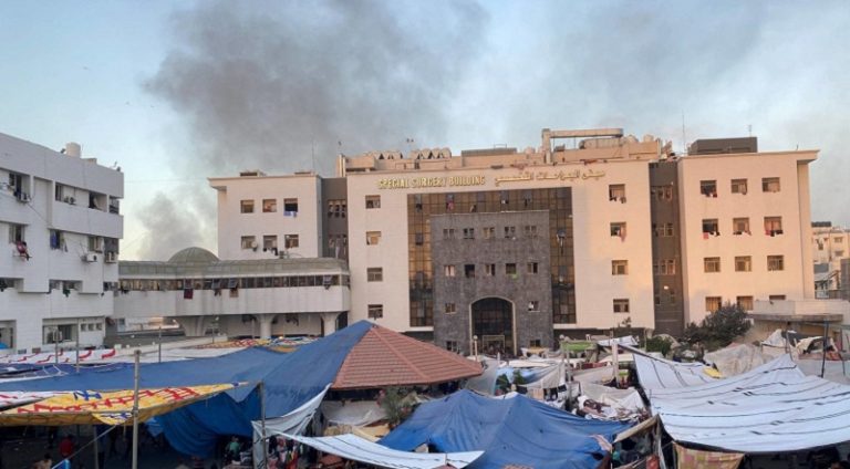 مدير مجمع الشفاء يكذّب رواية العدو!