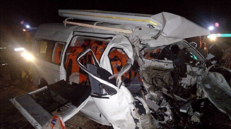 14 ضحية بحادث سير في مصر