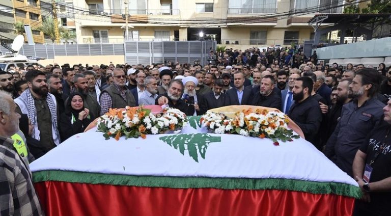 بالصور.. تشييع الشهيدين فرح عمر وربيع المعماري