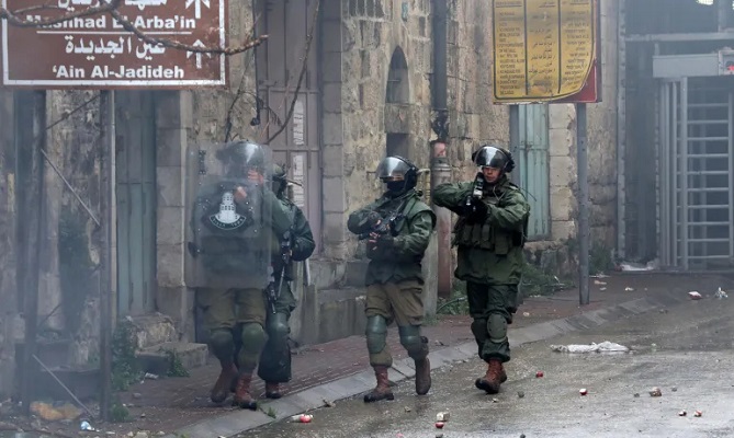 استشهاد فلسطيني برصاص الاحتلال جنوبي الضفة الغربية