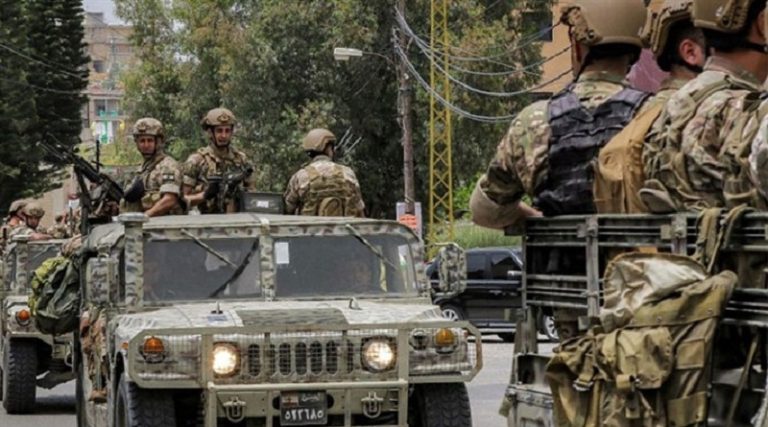 العدو يطلق النار على محيط آلية للجيش؟