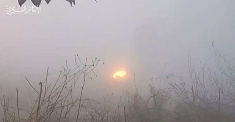 بالفيديو.. اشتباكات “القسام” مع قوات العدو المتوغلة في جحر الديك