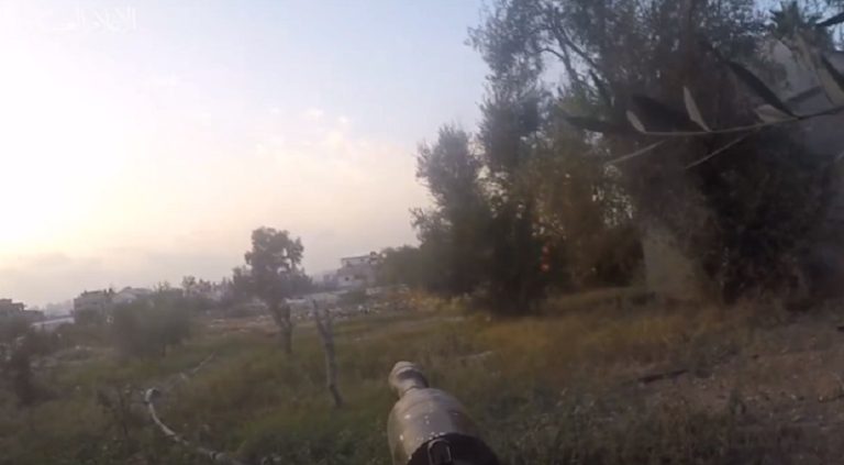 بالفيديو: اشتباكات مباشرة بين “القسام” وقوات الاحتلال في بيت حانون