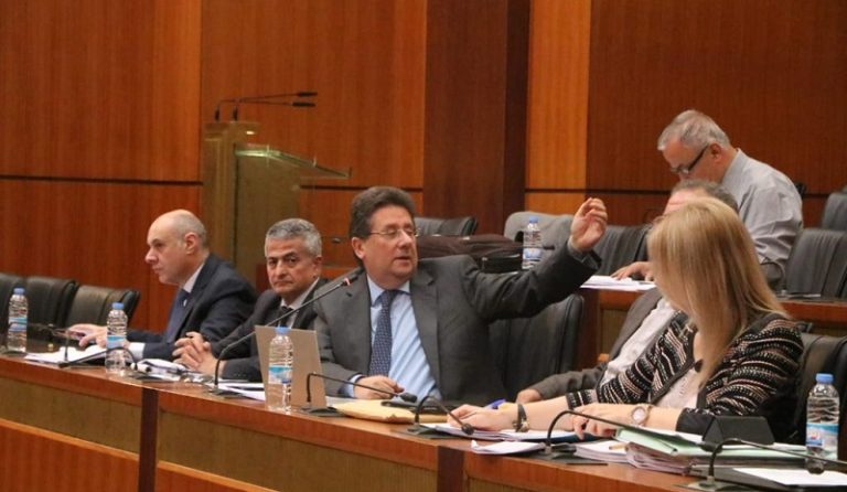 “المال والموازنة” أنهت دراسة تعديلات رسوم الإنتقال