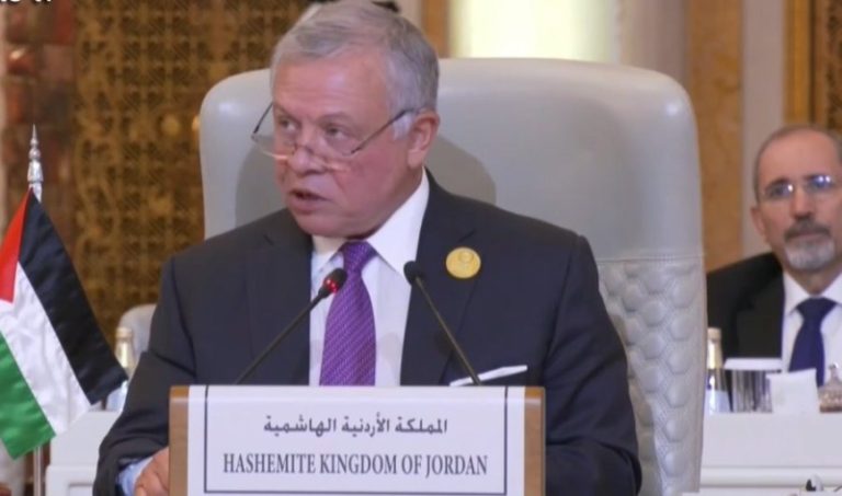 العاهل الأردني: حل الدولتين هو السبيل لوقف القتل