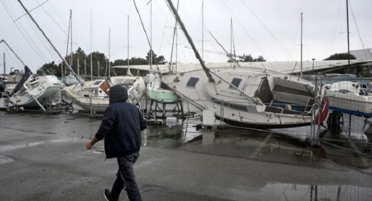 العاصفة “سياران” تضرب أوروبا.. ضحايا واضطرابات في المناطق!