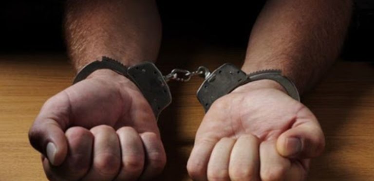 بالفيديو.. القبض على سارق الرملة البيضاء