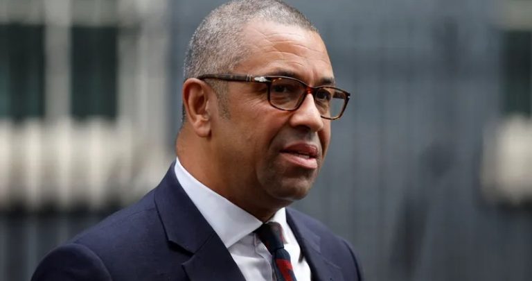 وزير خارجية بريطانيا: نتحرك لوجود قيادة فلسطينية محبة للسلام