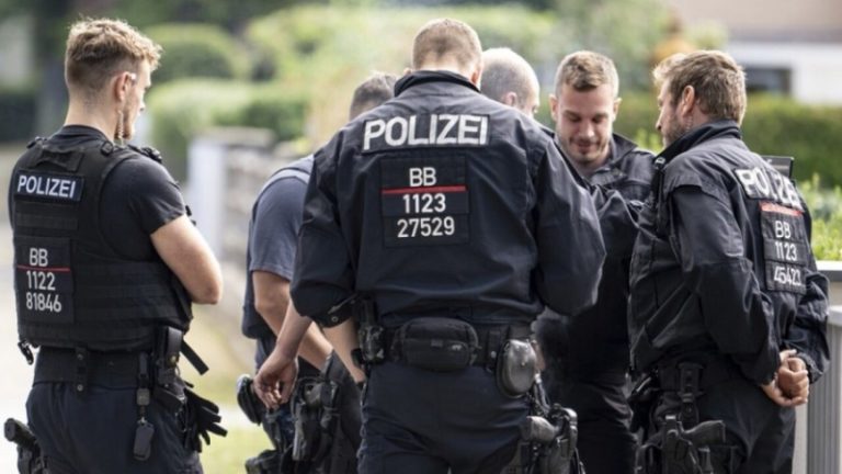 الشرطة الألمانية “تفتّش” جمعية إسلامية بتهمة ارتباطها بـ “حزب الله”!