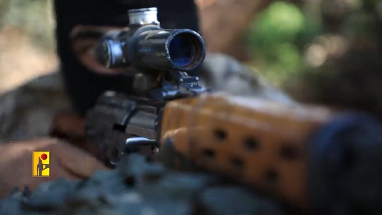 استهداف تجمع لجنود العدو عند عبارة كفركلا.. وصلية صاروخية على “كتسرين”