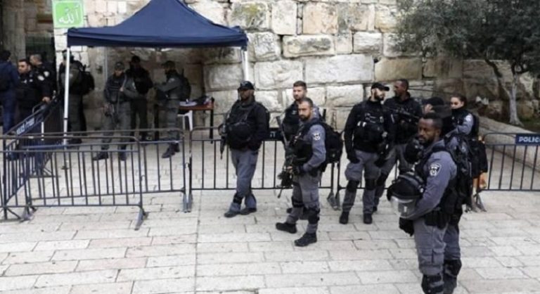 إجراءات مشددة لقوات الاحتلال في محيط “الأقصى”