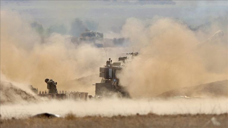 العدو يزعم استهداف بنى تحتية لـ”حزب الله”