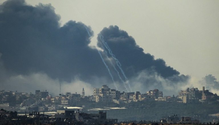 البيت الأبيض: مناقشات جادة بشأن هدنة إنسانية