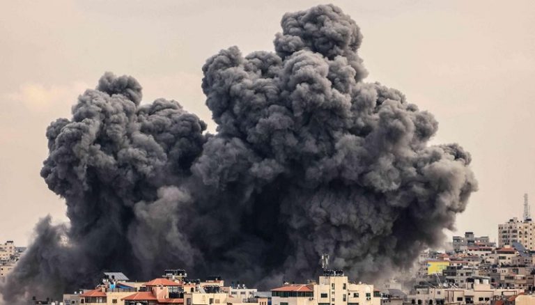 اشتباكات وقصف مدفعي عنيف شرق غزة