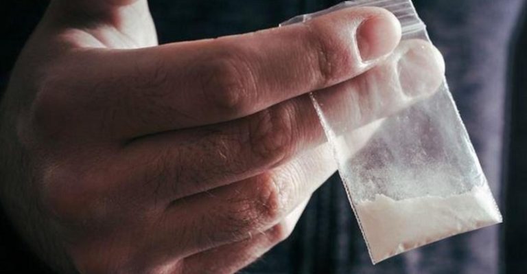 عصابتان لتهريب المخدرات في قبضة الأمن الإيراني