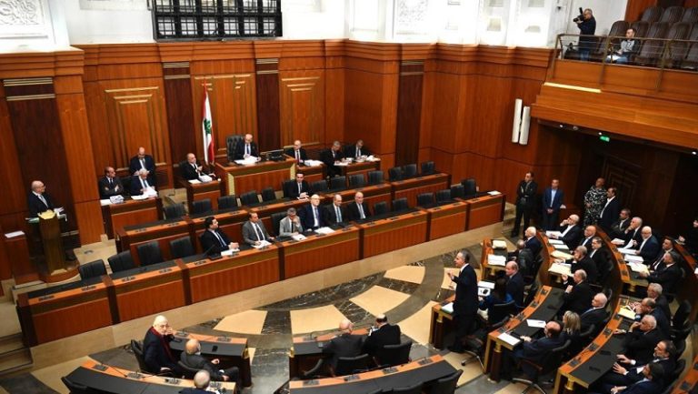 مليار دولار كلفة إلغاء الضريبة على المستفيدين من الدعم: هل يخضع مجلس النواب؟