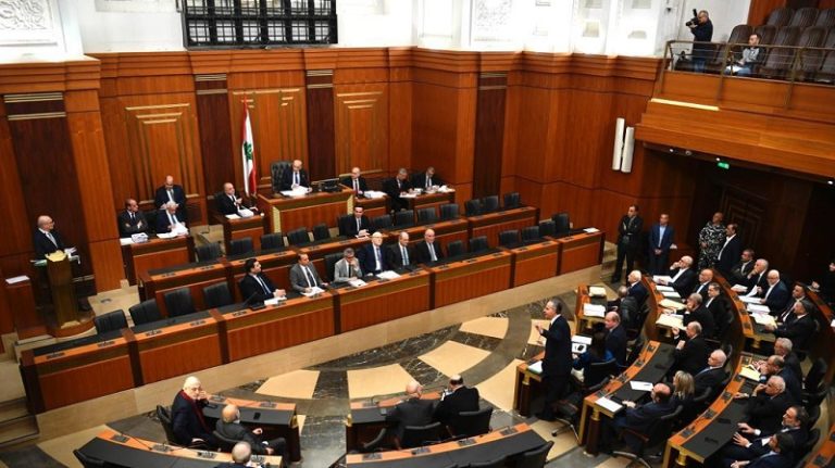 مواقف نواب قبل الجلسة