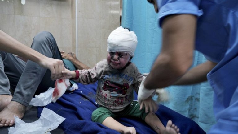 غزة تناشد الدول العربية والإسلامية لنقل الجرحى إلى مستشفياتهم!