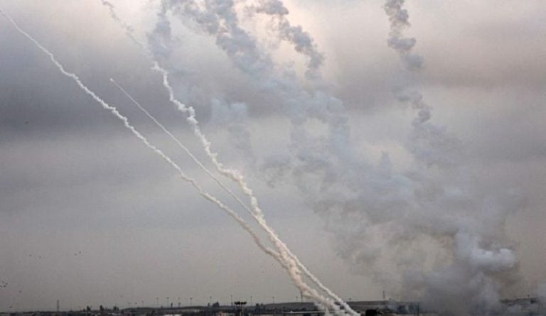 “القسام” تدك العدو وتقصف “رعيم”